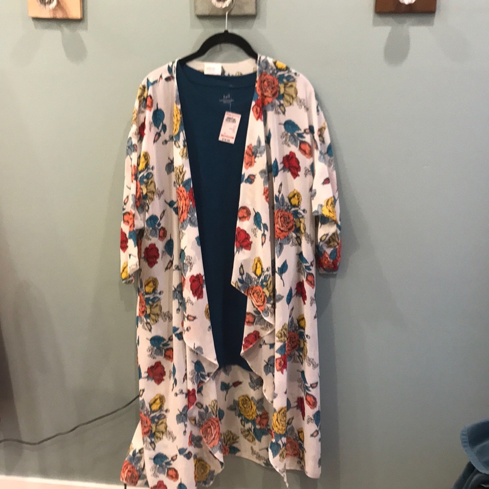 LuLaRoe Shirley Kimono and Matching J Jill Tunic Top
